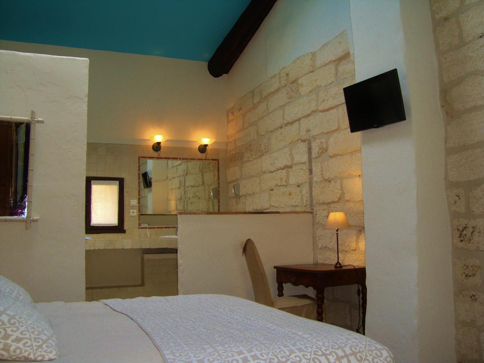 L'Escampe Bed & Breakfast Saturargues Oda fotoğraf
